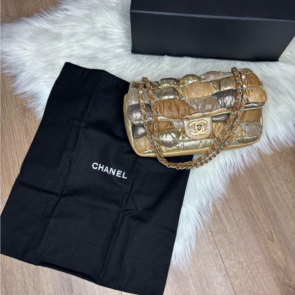 🤎RARE✨ Chanel Gold Bubble Quilt Bag ✨🤎 - Picture 10 of 17